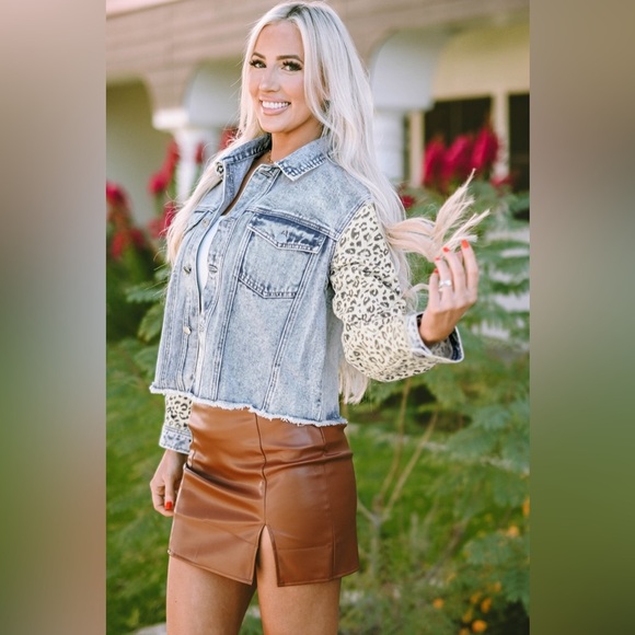 Leopard Button Up Raw Hem Denim Jacket - Picture 3 of 5